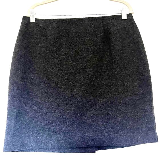 J.JILL Ponte Pencil Skirt Sz MP Charcoal Gray Stretch PullOn  Knee Length Career - Picture 1 of 11